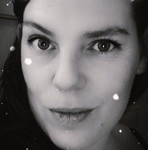 Meet your Posher, Guylaine